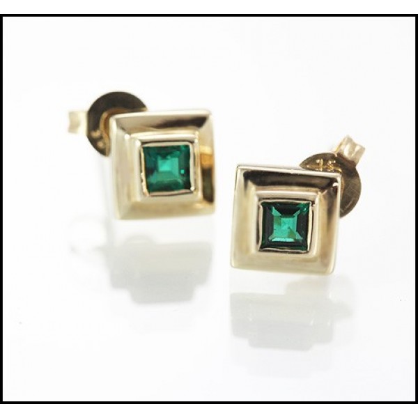 Seagull Gifts | Solid 9k Gold Emerald Stud Earrings | seagullgifts.com.au