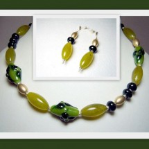 Loading image - Fused Glass Necklace and Earrings, Janart Jewellery, Made In Israel