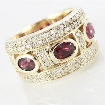 Loading image - Unisex 9ct Yellow Gold Garnet and CZ Dress Ring