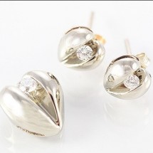 Loading image - Diamond Heart Pendant and Earring Set, 9ct White Gold 